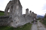 Ruine zwischen Guarda und Ftan